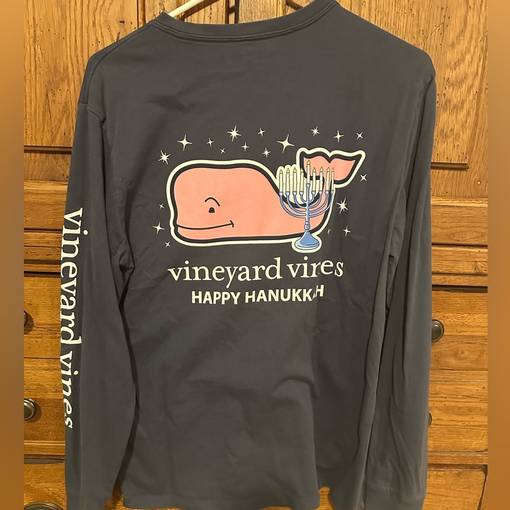 Vineyard Vines Hanukkah Whale Long-Sleeve Pocket Tee Size Small